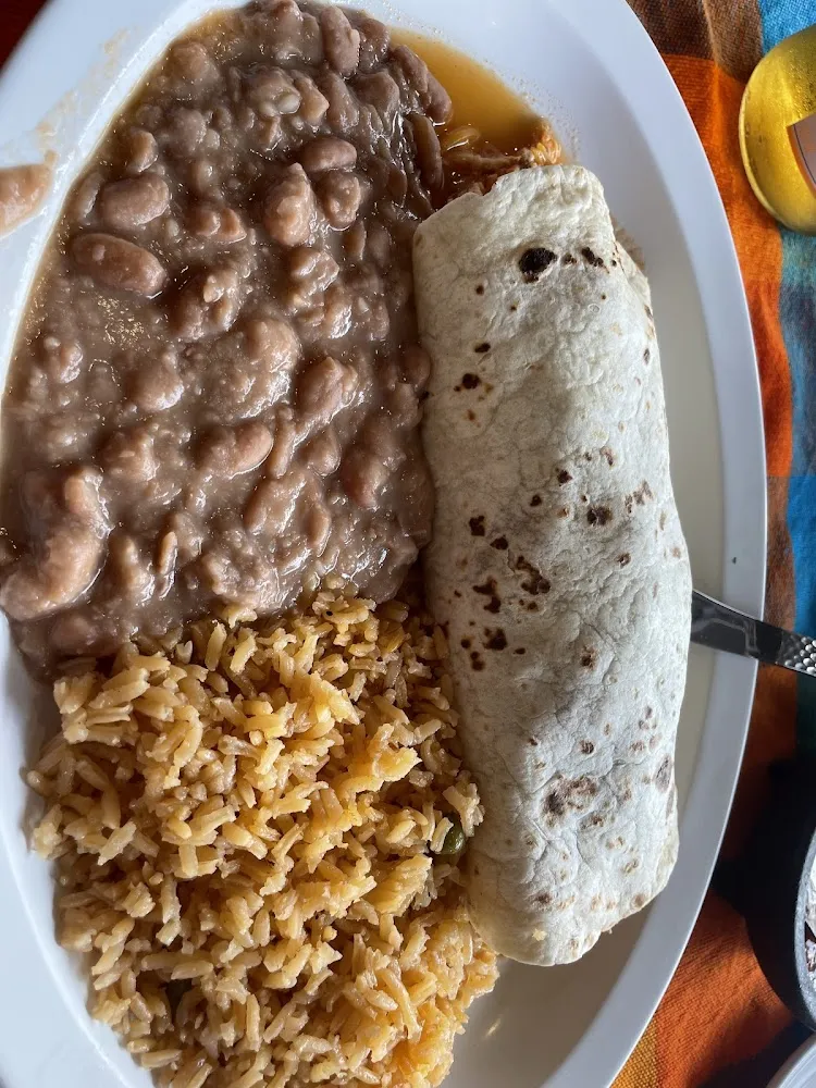 Asado Spicy Pork with Whole Beans and Rice with Corn Tortilla